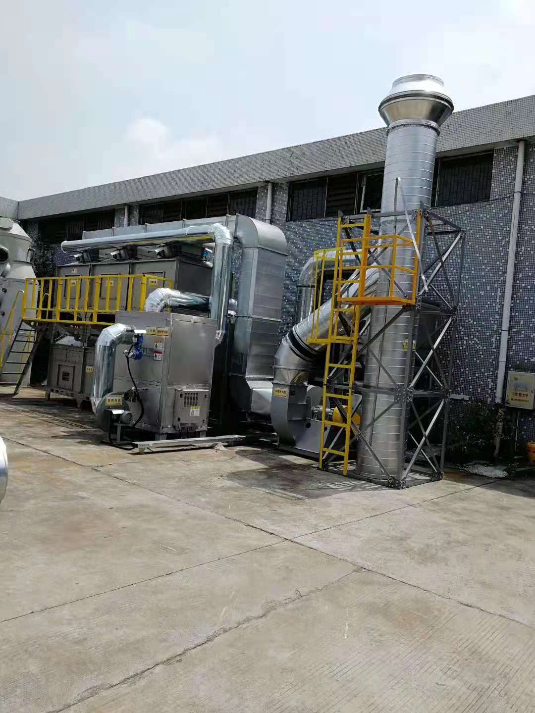 RCO催化燃燒廢氣處理設(shè)備工程 活性炭吸附凈化廢氣處理設(shè)備
