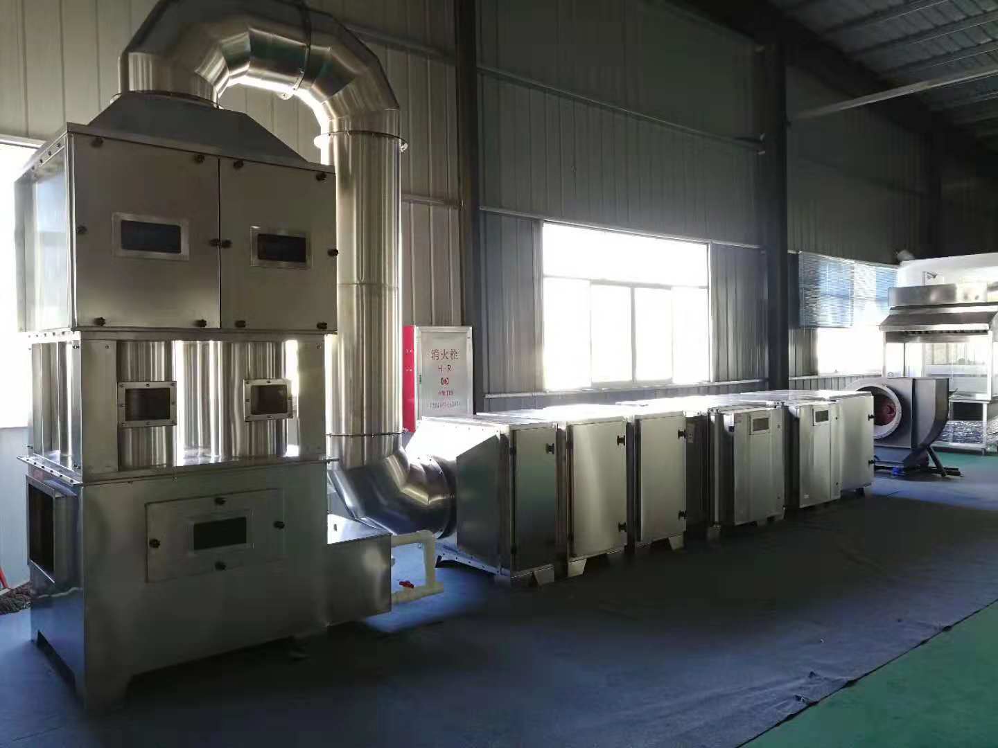 塑膠廠廢氣處理工程 UV光氧凈化設(shè)備 工廠廢氣處理工程